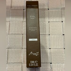 Vita Liberata Body Blur HD Skin Finish - Latte (10ml)